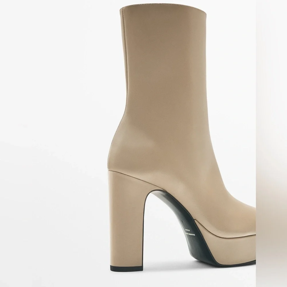 NWT. Massimo Dutti Studio Cream Leather Platform Ankle Boots. Size 7,5.